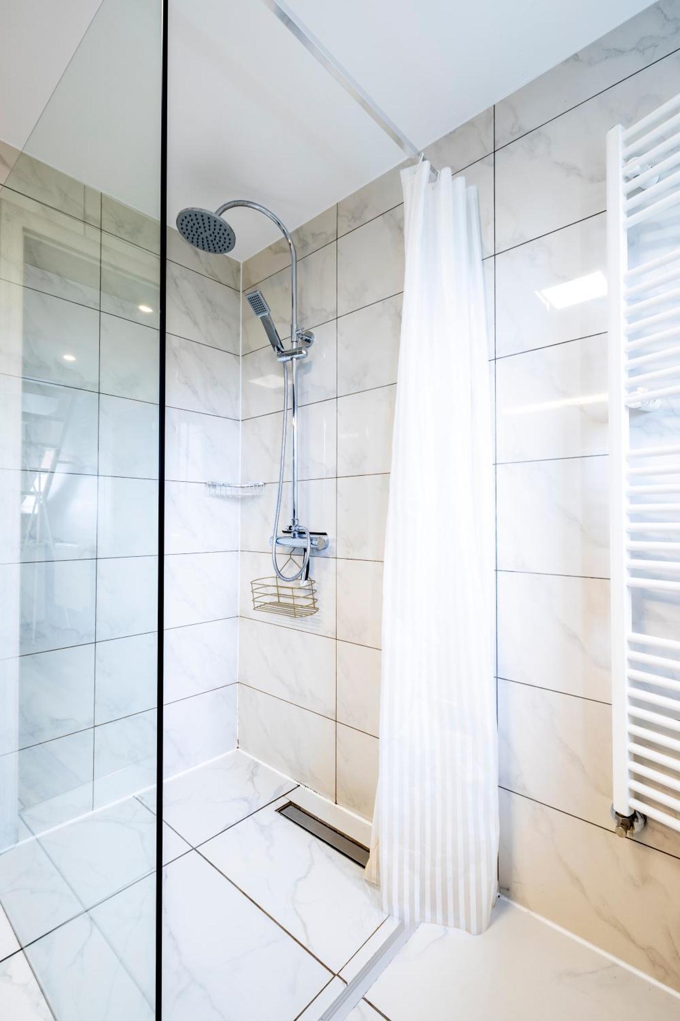 Apartment Maisonette-Wohnung Dreams Come True mit Terrasse Schiffweiler